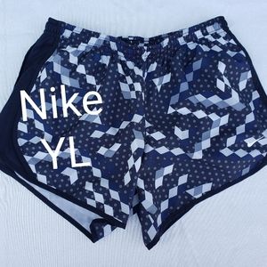 Nike girls shorts